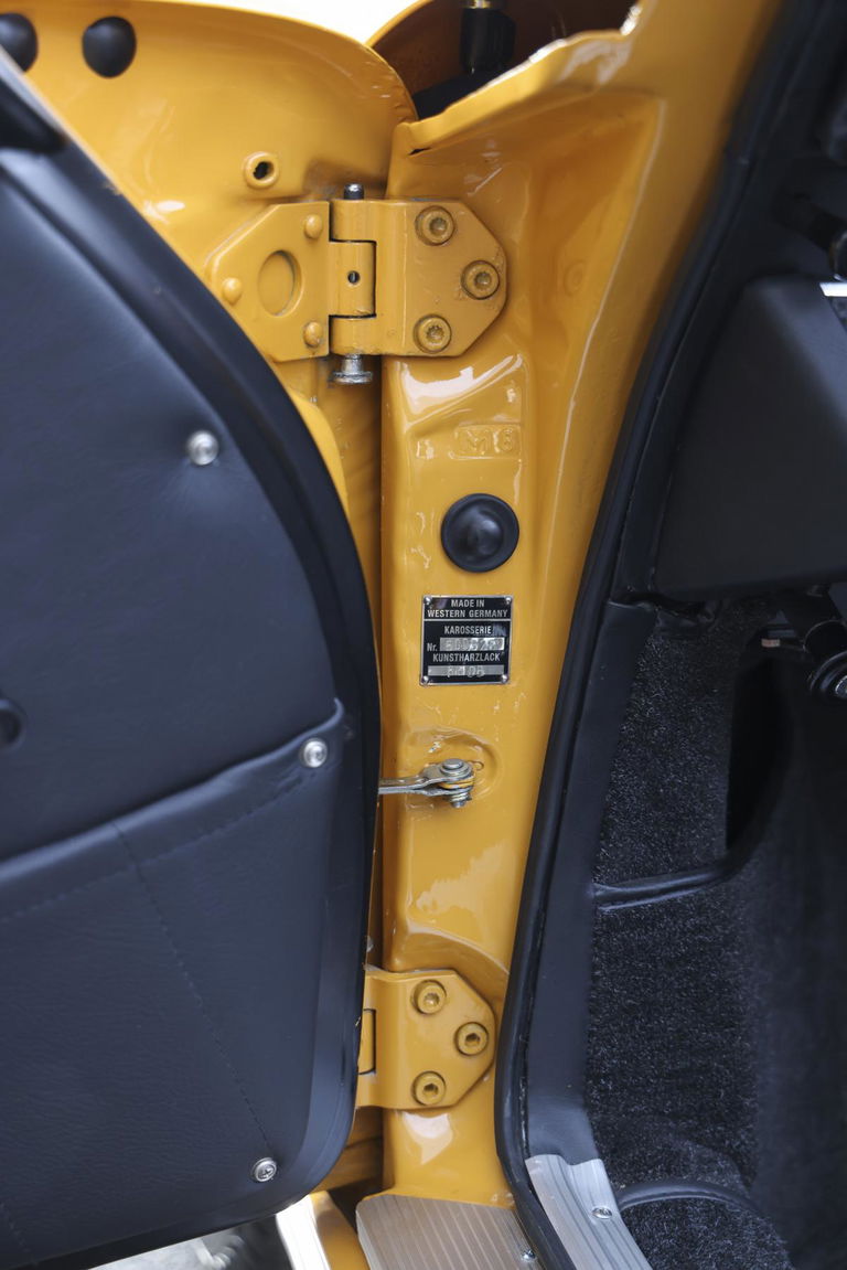 Porsche 911 S (F-Modell)