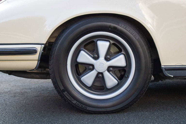 Porsche 911 S (F-Modell)