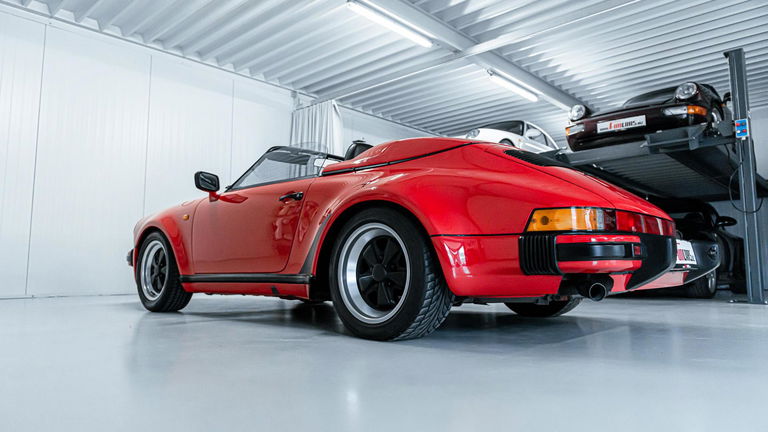 Porsche 911 Carrera 3.2 Speedster