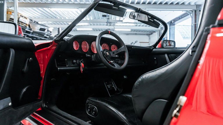 Porsche 911 Carrera 3.2 Speedster