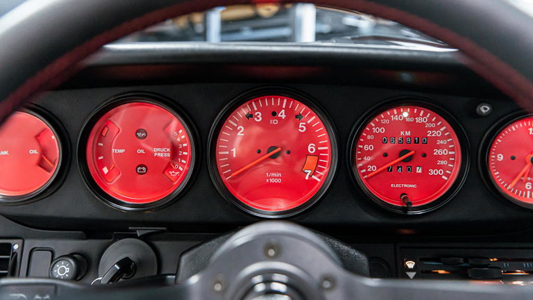 Porsche 911 Carrera 3.2 Speedster