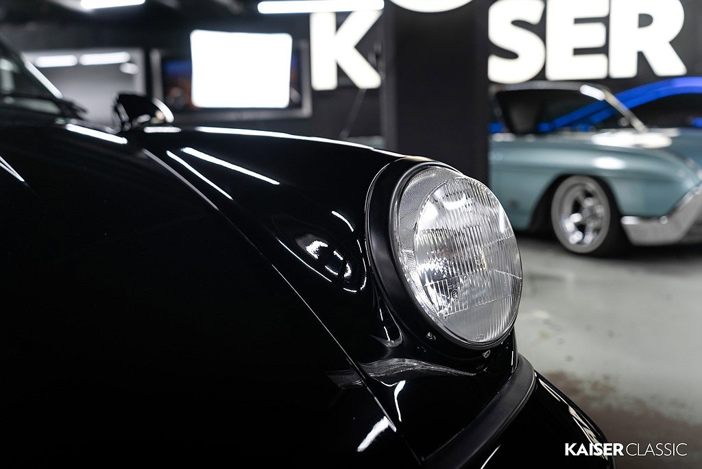 Porsche 964 Carrera 2 Speedster