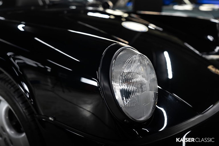 Porsche 964 Carrera 2 Speedster