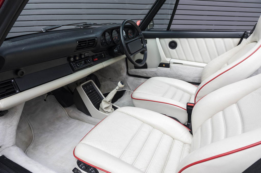 Porsche 911 Carrera 3.2