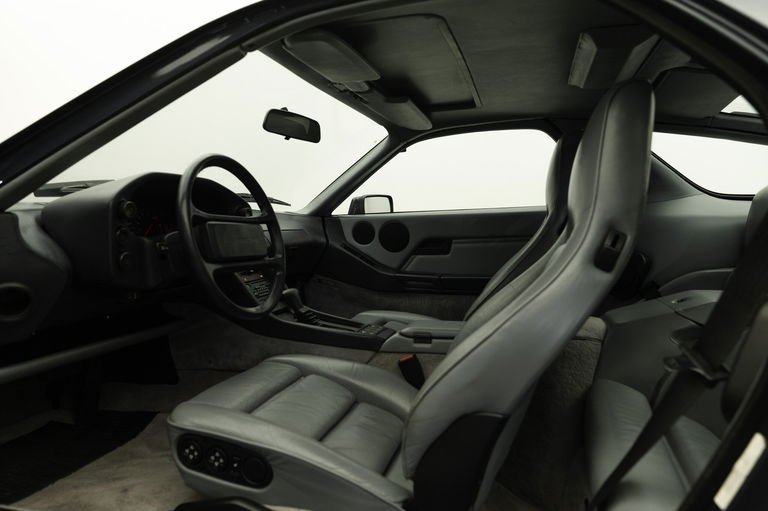 Porsche 928 S
