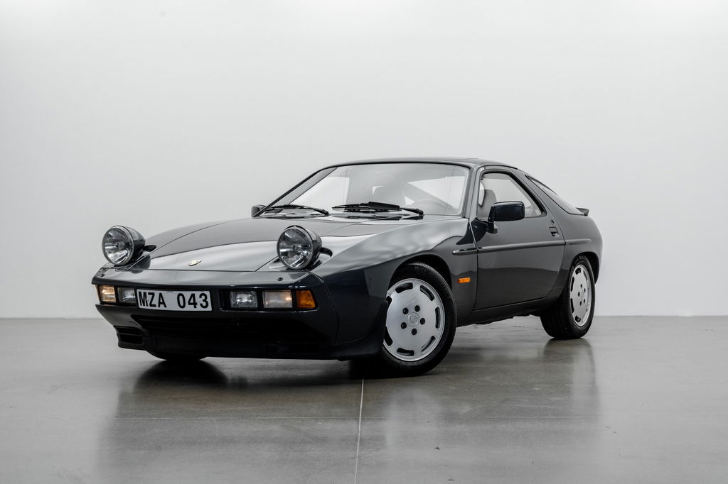 Porsche 928 S