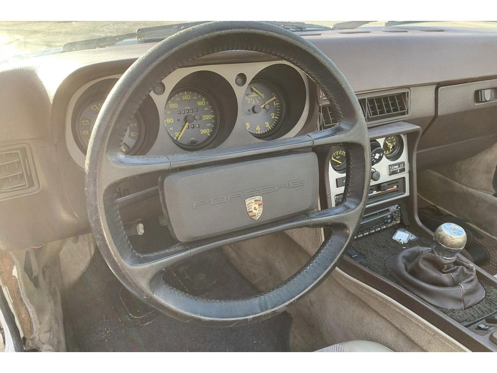 Porsche 944 Coupé