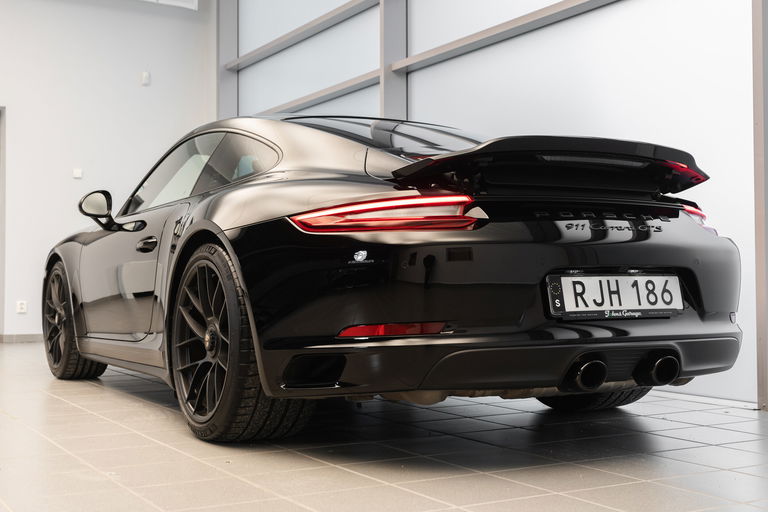 Porsche 991.2 Carrera GTS