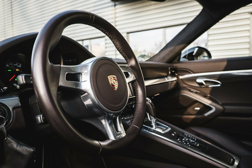 Porsche 991 Carrera