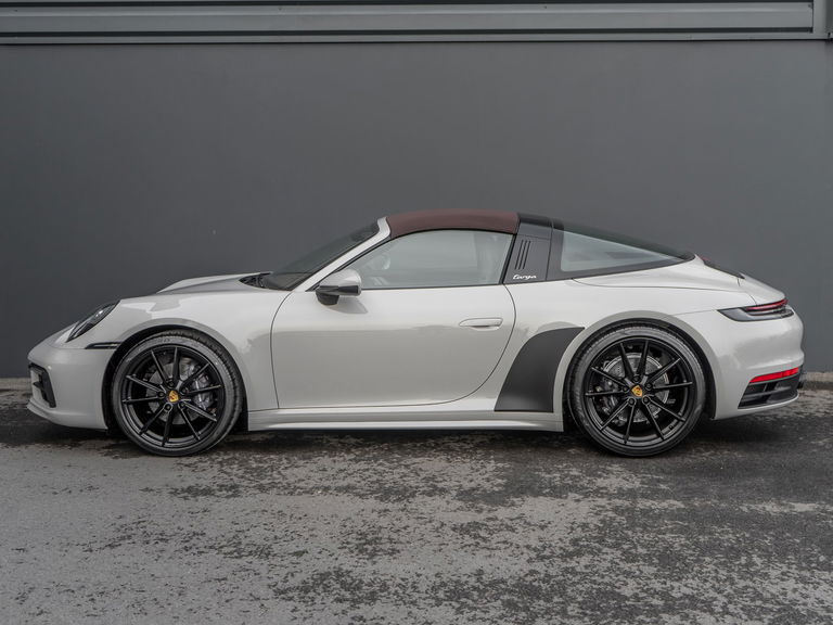 Porsche 992 Targa 4
