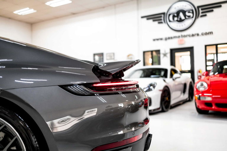 Porsche 992 Carrera 4S