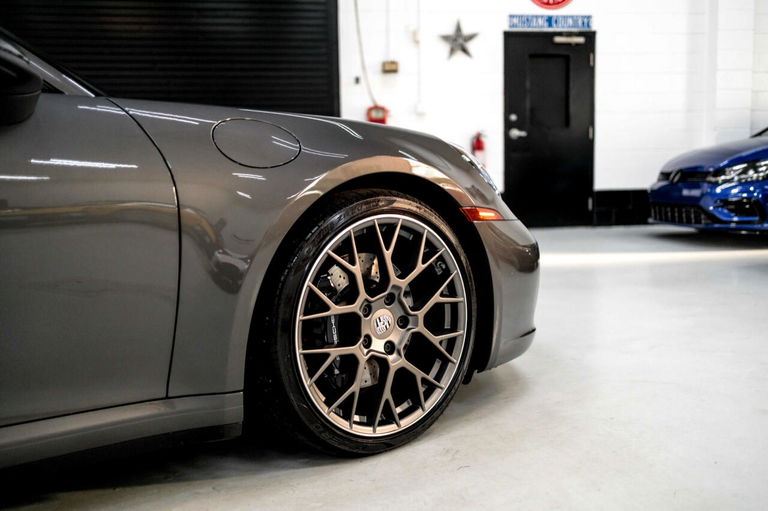 Porsche 992 Carrera 4S