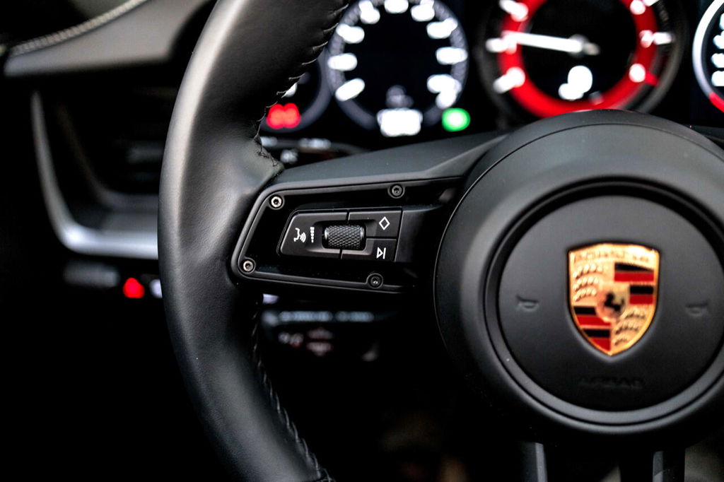 Porsche 992 Carrera 4S