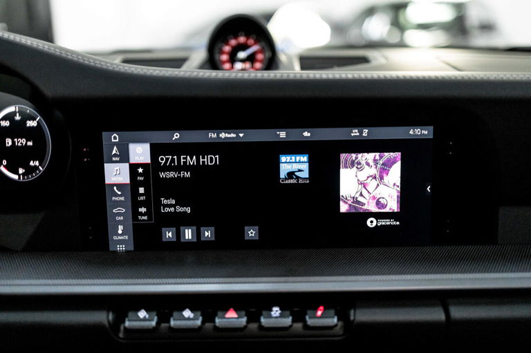 Porsche 992 Carrera 4S