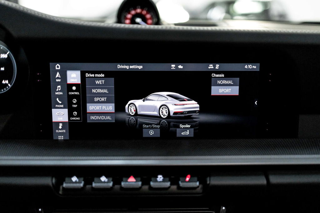 Porsche 992 Carrera 4S