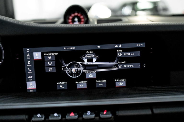 Porsche 992 Carrera 4S