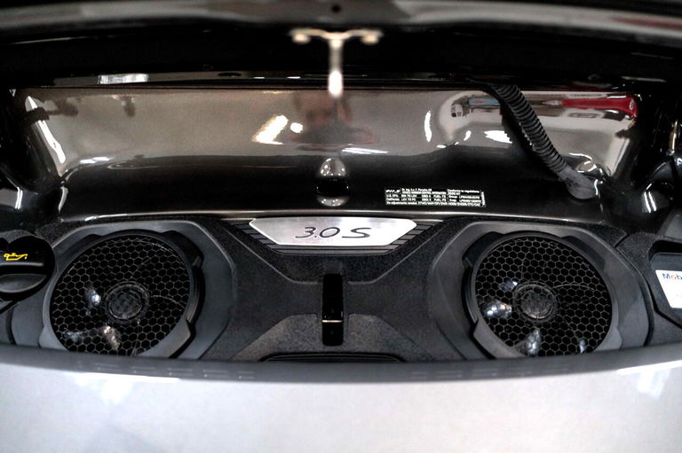 Porsche 992 Carrera 4S