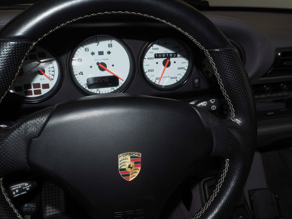 Porsche 993 Carrera 4S