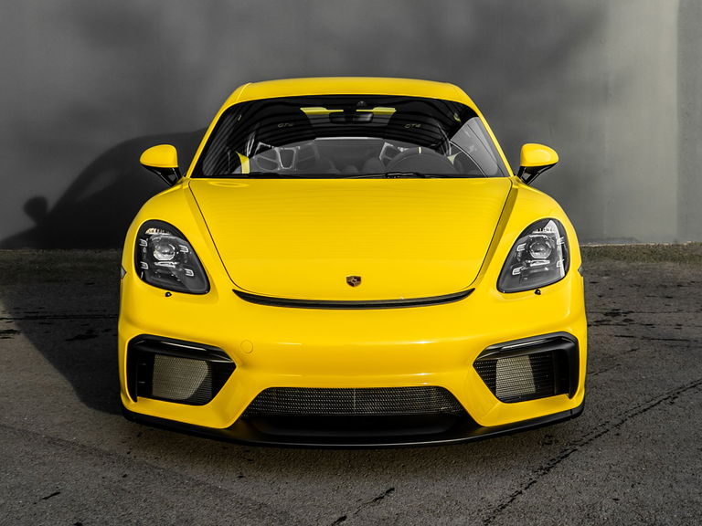 Porsche 718 Cayman GT4