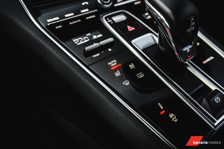 Porsche Panamera 4 E-Hybrid