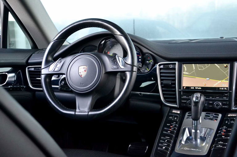 Porsche Panamera S E-Hybrid