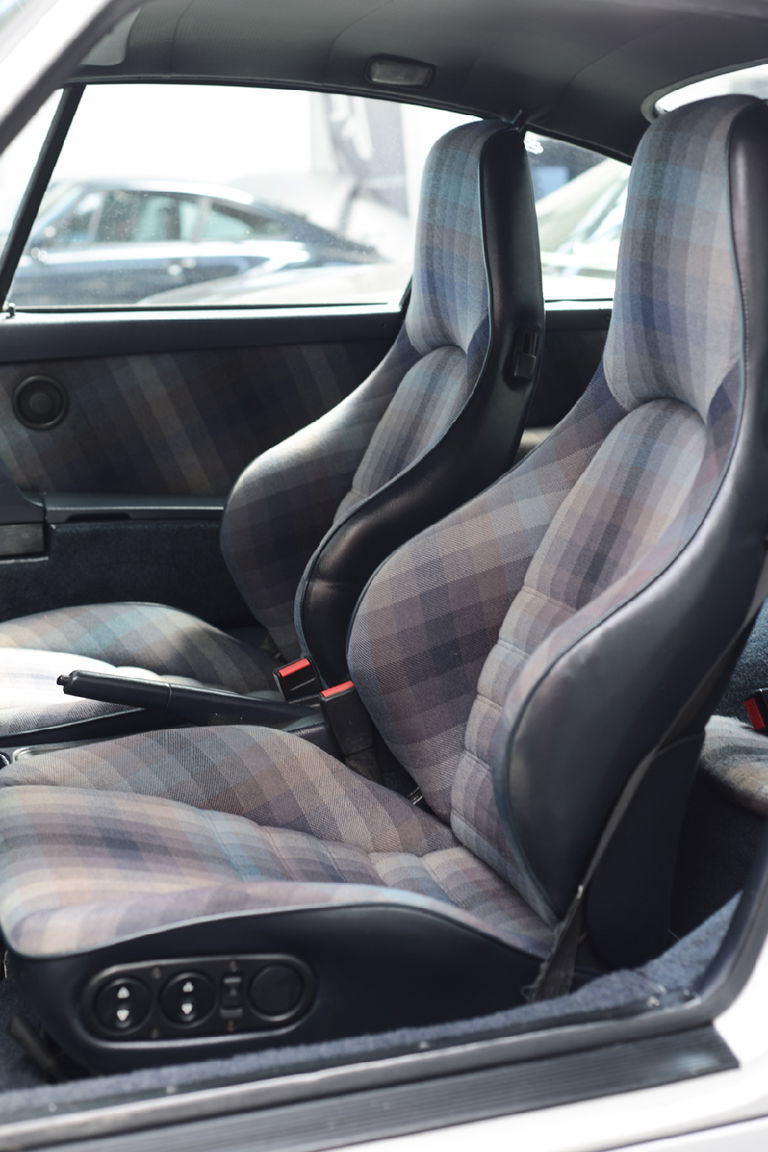 Porsche 964 Carrera 4