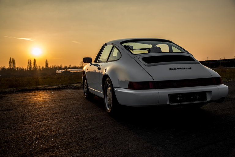 Porsche 964 Carrera 4