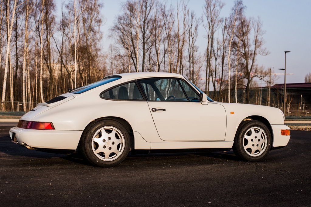 Porsche 964 Carrera 4