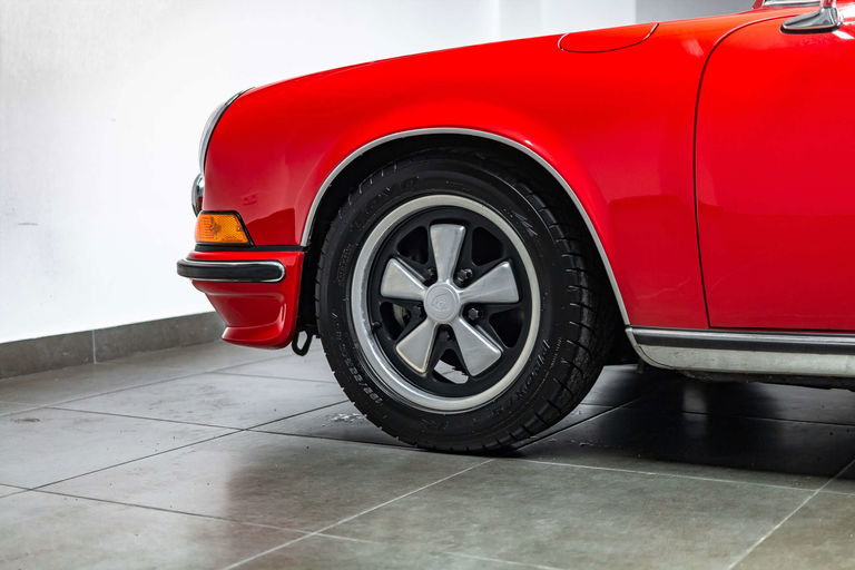 Porsche 911 S (F-Modell)