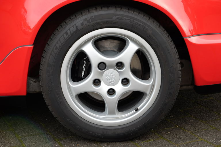 Porsche 964 Carrera 4