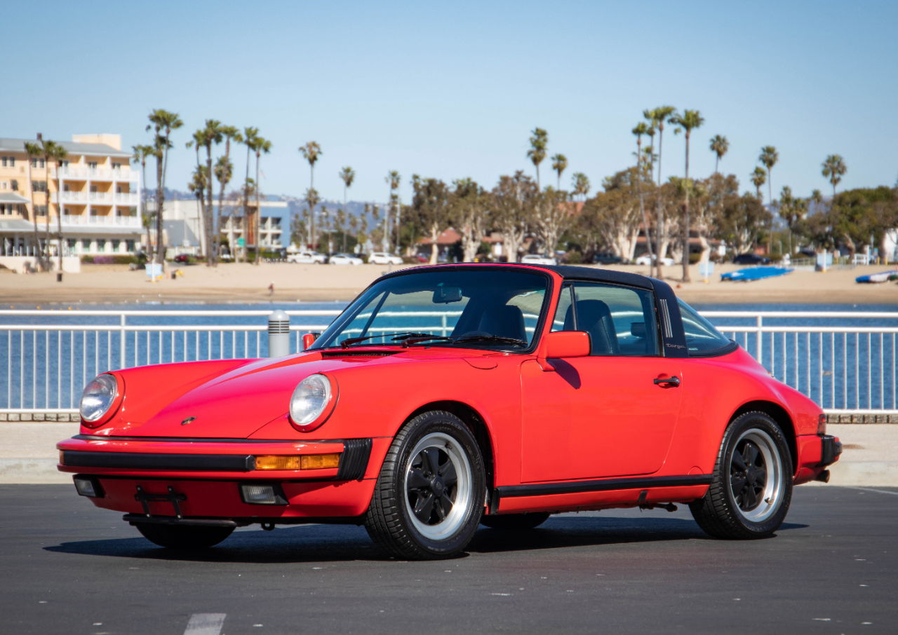 Porsche 911 Carrera 3.2