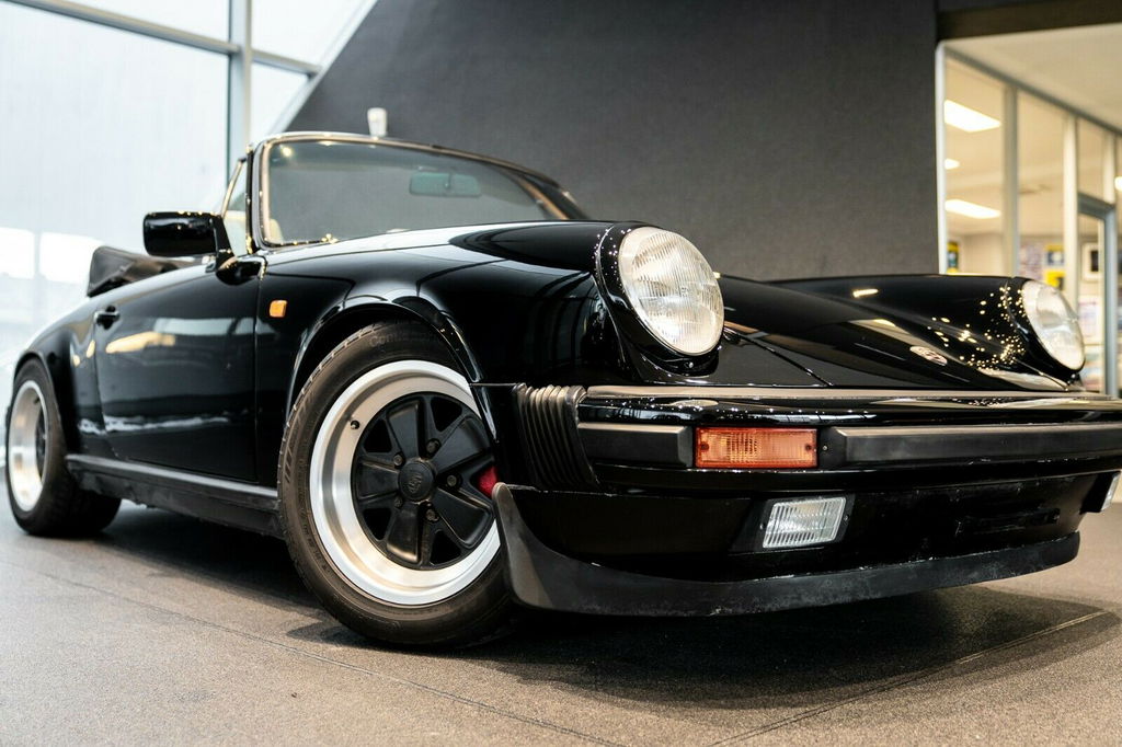 Porsche 911 Carrera 3.2 (US)