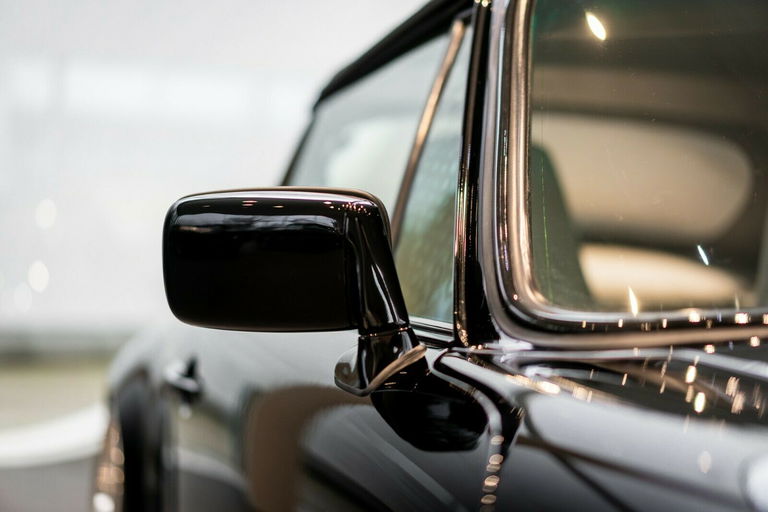 Porsche 911 Carrera 3.2 (US)