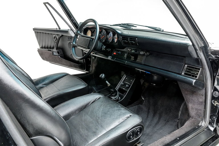 Porsche 911 Carrera 3.2 (US)