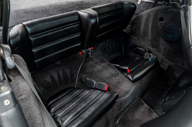 Porsche 911 Carrera 3.2 (US)