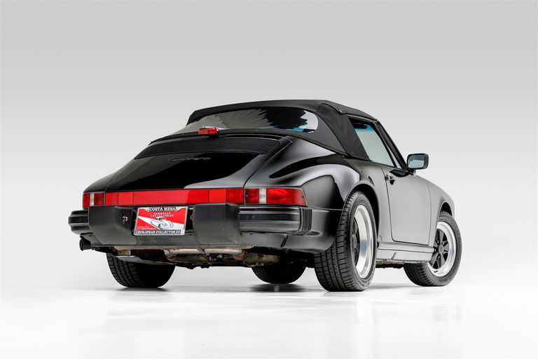 Porsche 911 Carrera 3.2 (US)