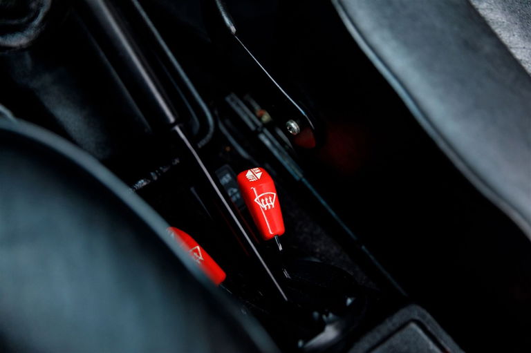 Porsche 911 Carrera 3.2 (US)