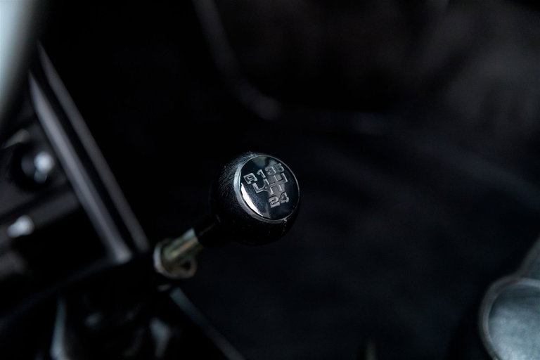 Porsche 911 Carrera 3.2 (US)