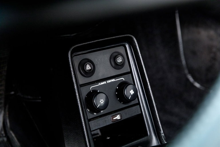 Porsche 911 Carrera 3.2 (US)