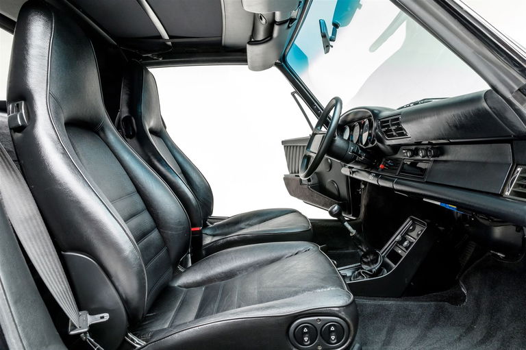 Porsche 911 Carrera 3.2 (US)