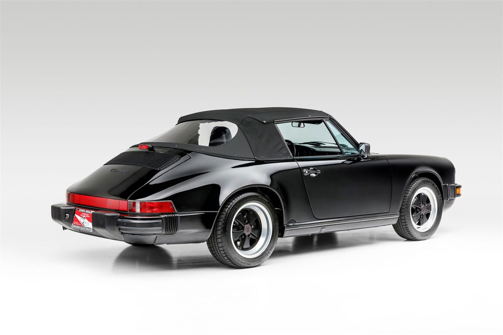 Porsche 911 Carrera 3.2 (US)