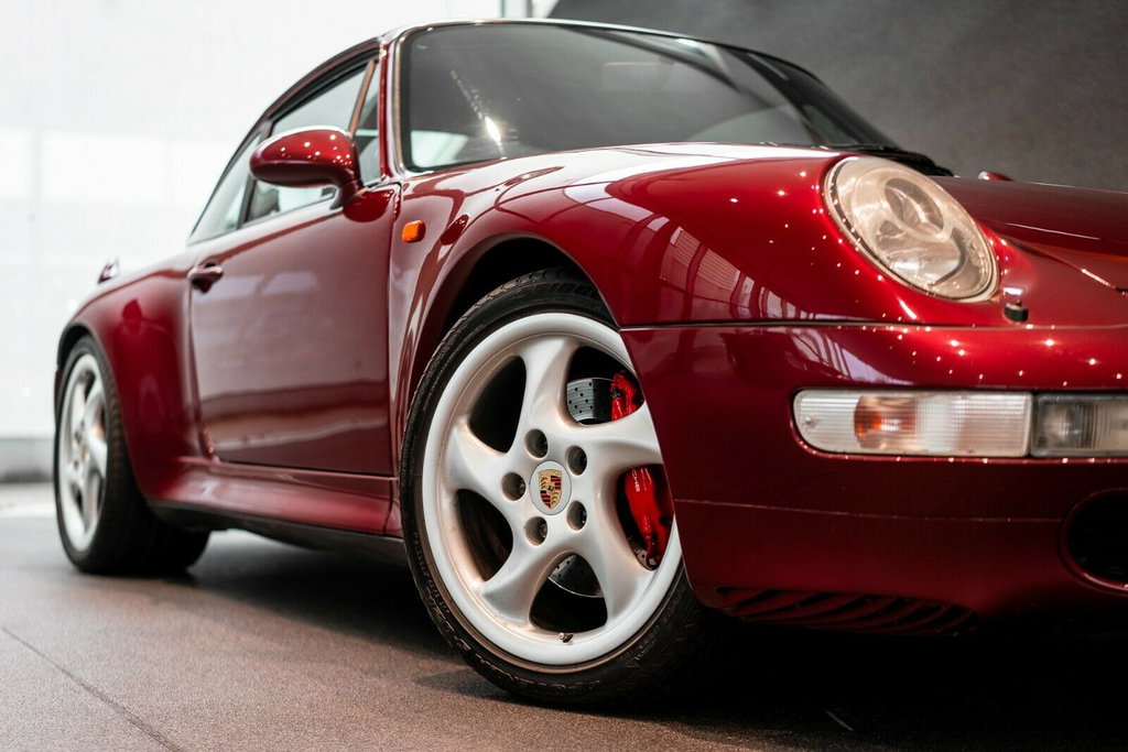 Porsche 993 Carrera 4S