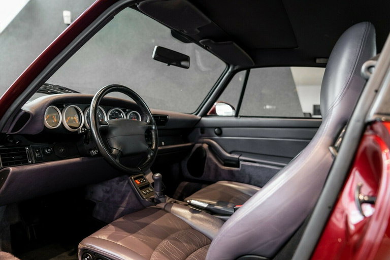 Porsche 993 Carrera 4S