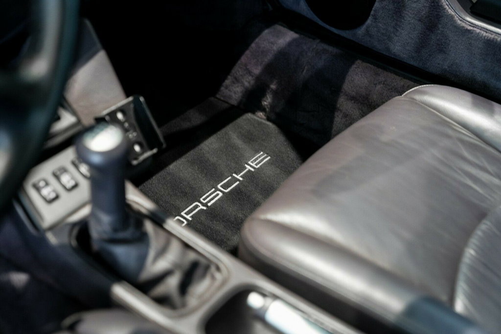 Porsche 993 Carrera 4S