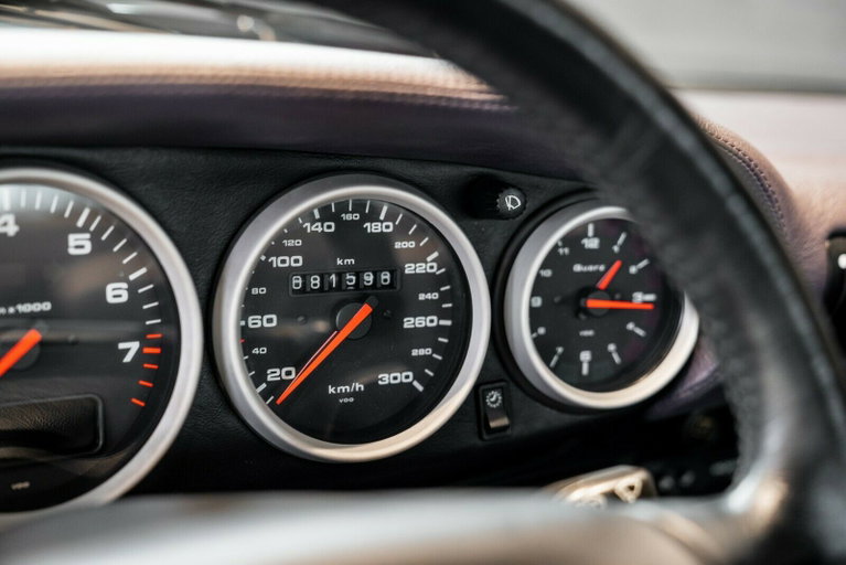 Porsche 993 Carrera 4S