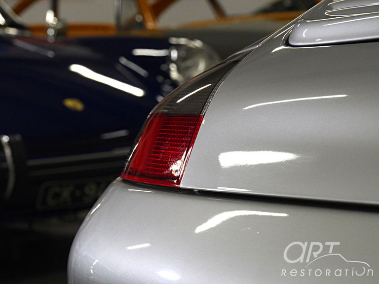 Porsche 996 Carrera 4