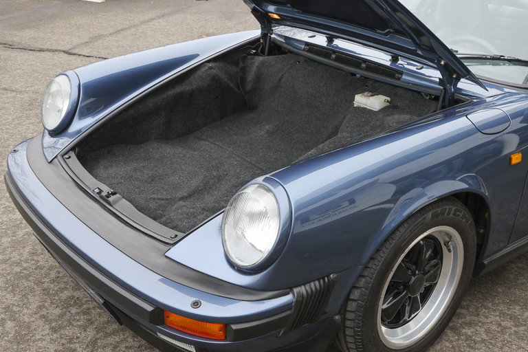 Porsche 911 Carrera 3.2