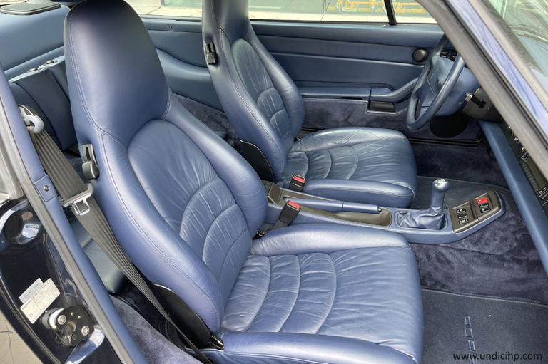 Porsche 993 Carrera 4S