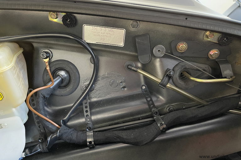 Porsche 993 Carrera 4S