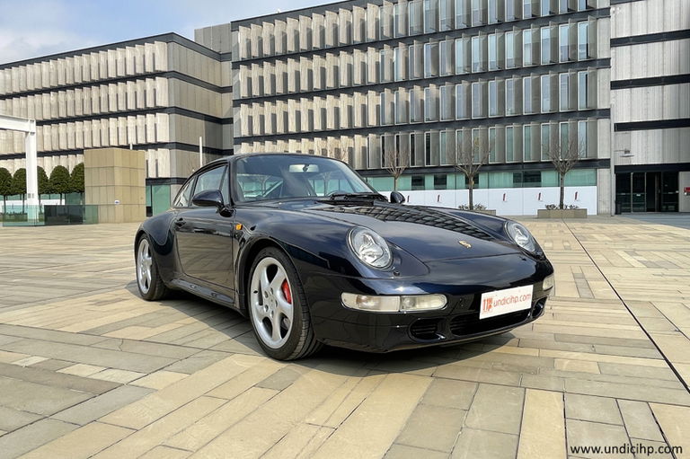 Porsche 993 Carrera 4S